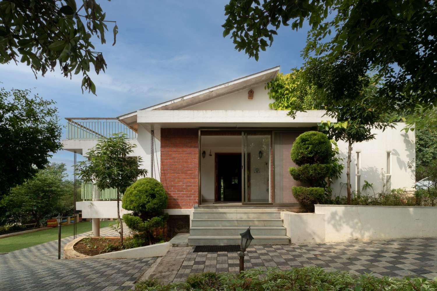 Courtyard 3BHK 1 scaled 1 - Courtyard House Chokhani - Grape County Eco Resort & Villas - Resort in Nashik