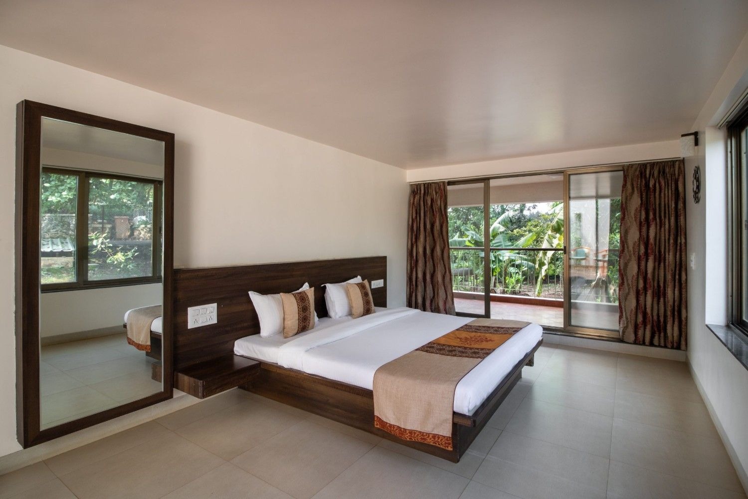 Courtyard 3BHK 4 scaled 1 - Courtyard House Chokhani - Grape County Eco Resort & Villas - Resort in Nashik