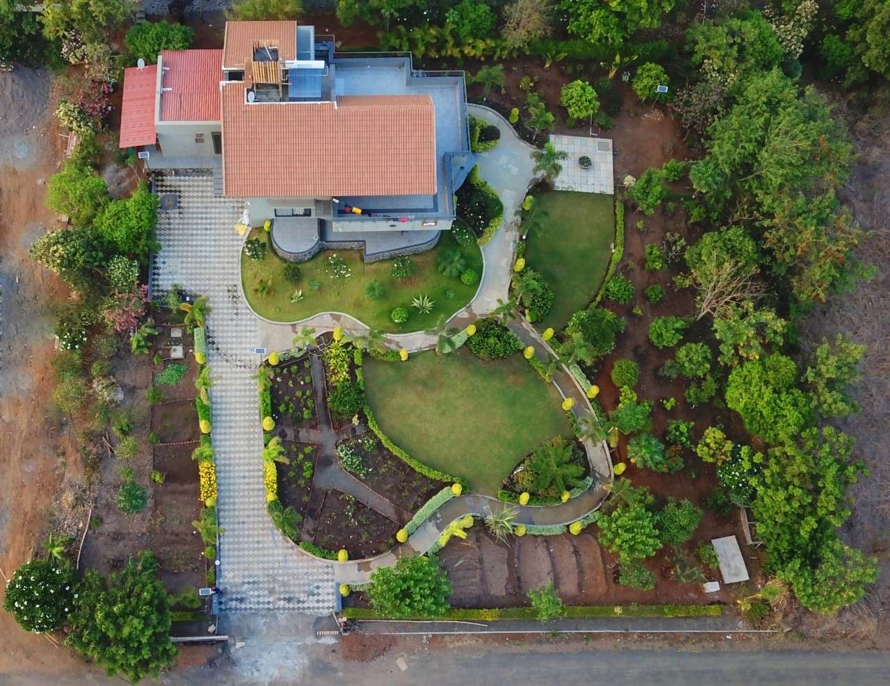 Palm Tree 1 2 - Palm Tree House - Grape County Eco Resort & Villas - Resort in Nashik