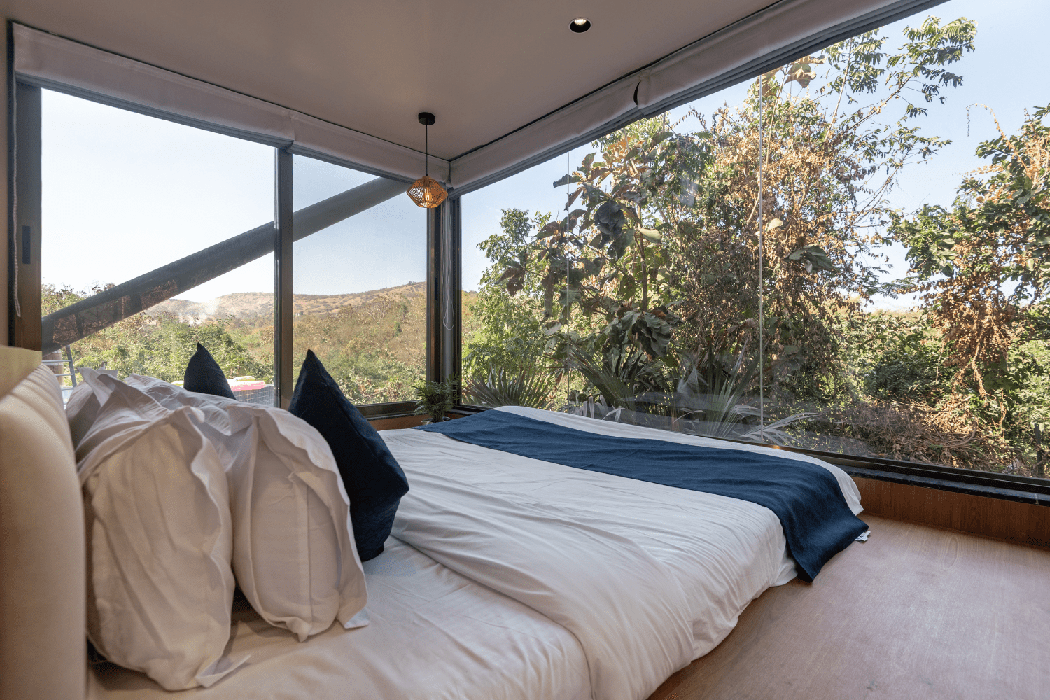 Grape County - Bridge House - Bedroom - 02