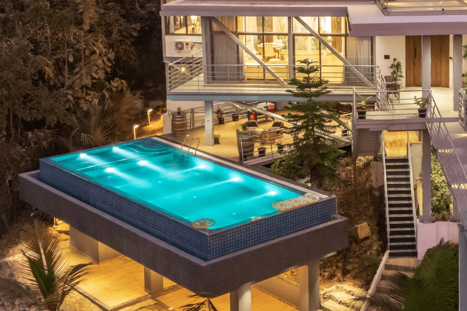 Grape County - Bridge House - Swimming pool - 02