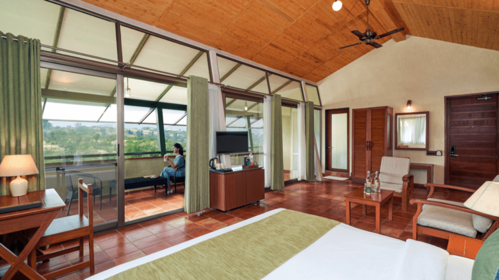 Grape County - Superior Sky Rooms