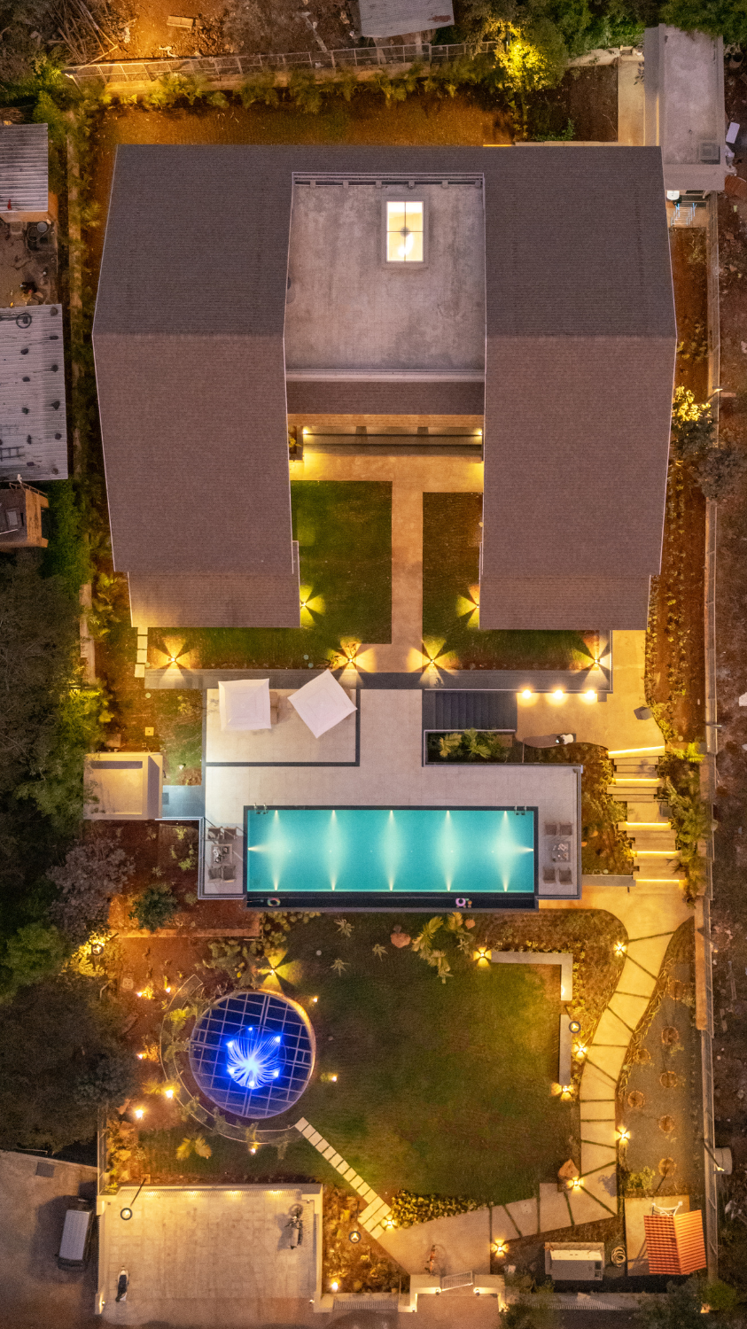 Grape County - Rise Villa - Night View