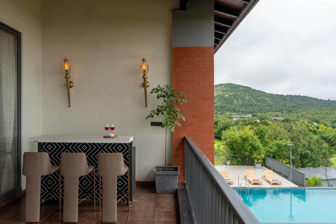Grape County - Bandish Villa - Balcony